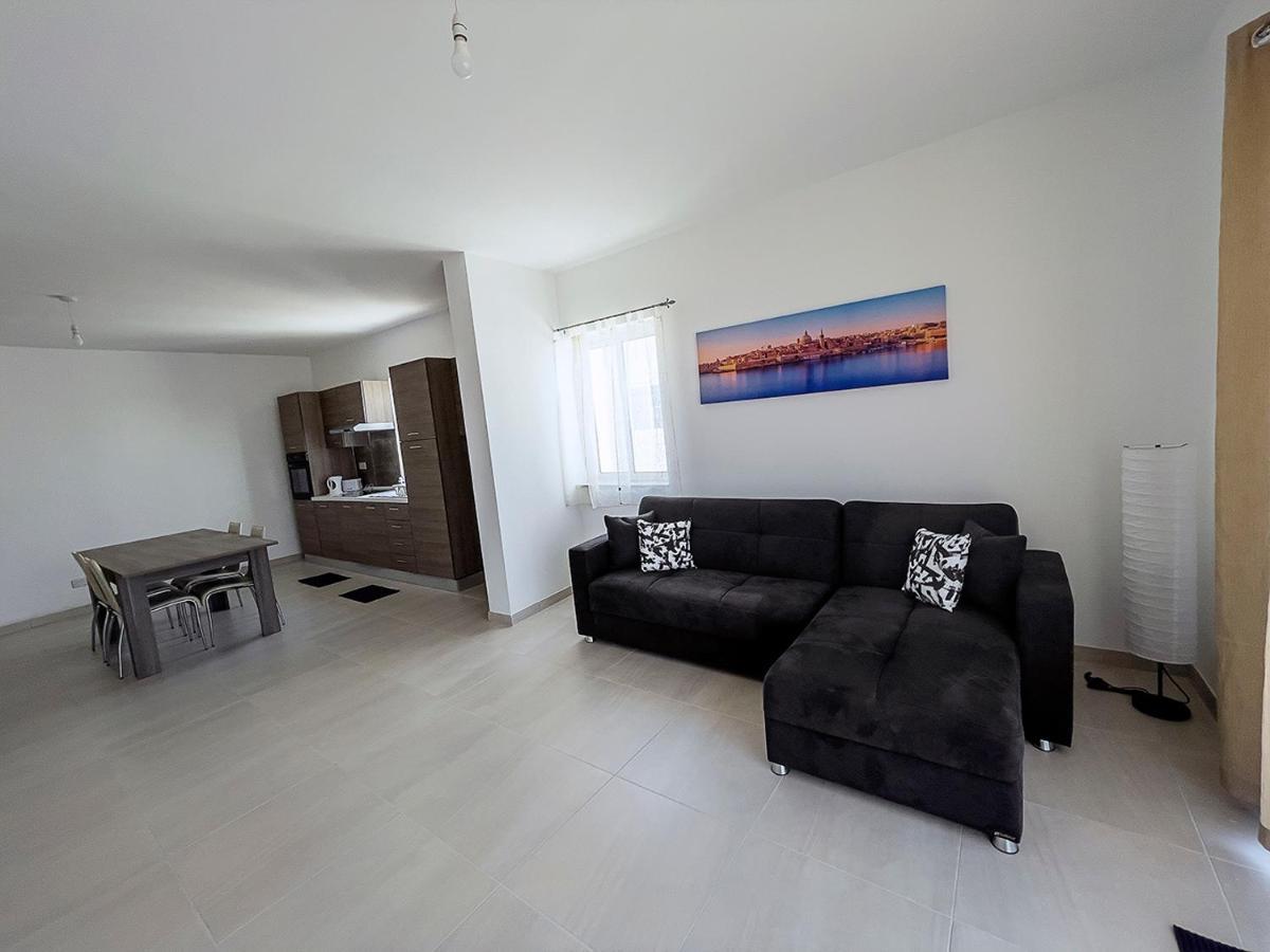 Close To Airport Apartment Żejtun Εξωτερικό φωτογραφία
