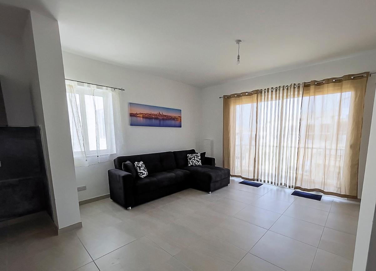 Close To Airport Apartment Żejtun Εξωτερικό φωτογραφία